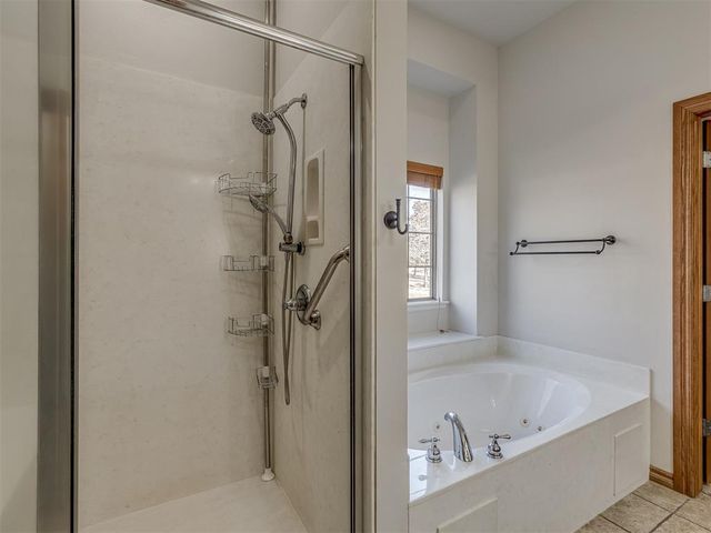 490 Daniel Lee Drive, Choctaw, OK 73020