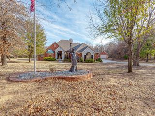 490 Daniel Lee Drive, Choctaw, OK 73020