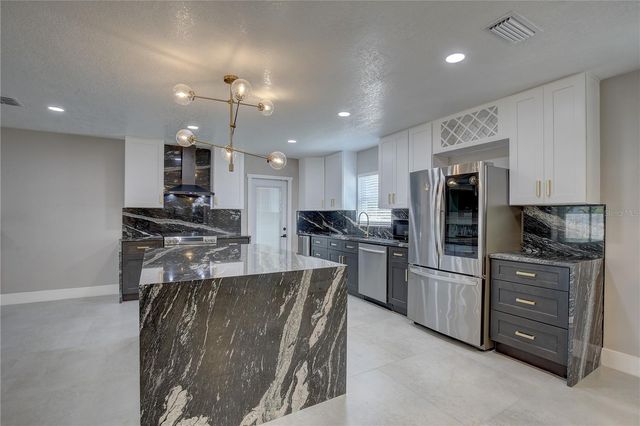 912 S HIGHLAND AVENUE, Clearwater, FL 33756