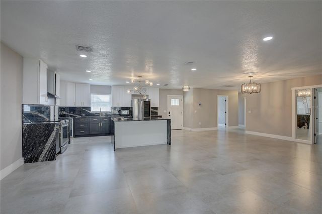 912 S HIGHLAND AVENUE, Clearwater, FL 33756