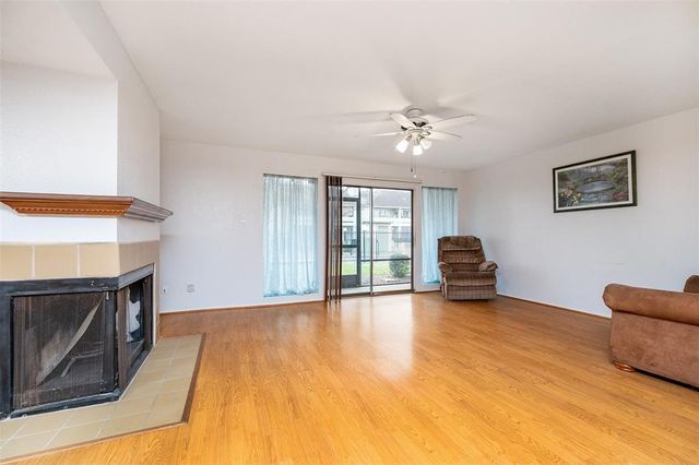 14777 Wunderlich Drive 1103, Houston, TX 77069
