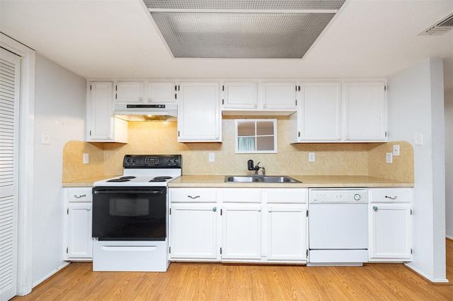 14777 Wunderlich Drive 1103, Houston, TX 77069
