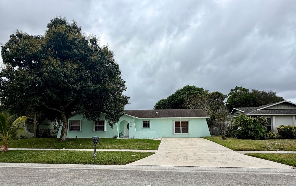 1045 Cameo Circle, West Palm Beach, FL 33417