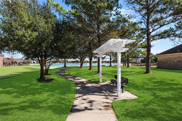 16707 Shimmering Lake Drive, Cypress, TX 77433