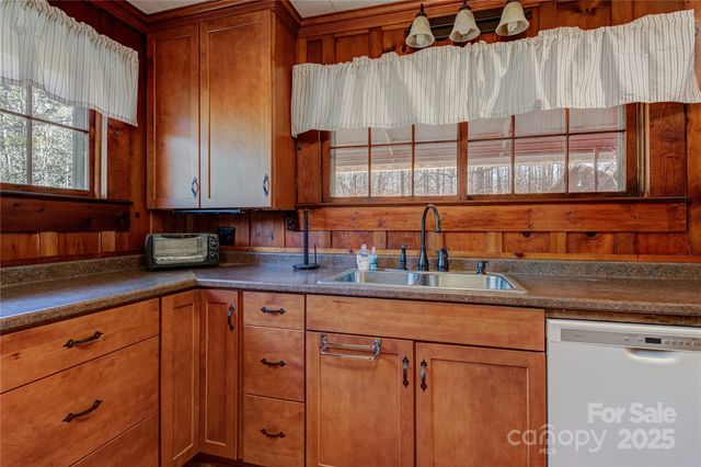 4050 Pickens Highway, Rosman, NC 28772