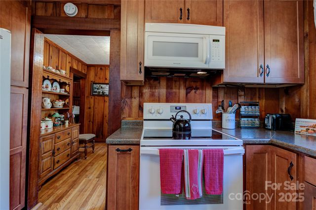 4050 Pickens Highway, Rosman, NC 28772