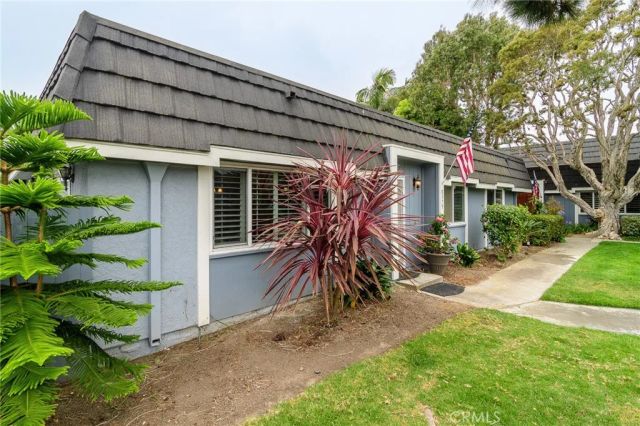 8379 Leeward, Huntington Beach, CA 92646
