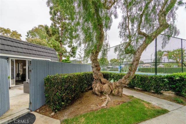 8379 Leeward, Huntington Beach, CA 92646