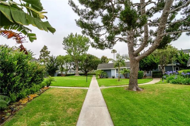 8379 Leeward, Huntington Beach, CA 92646