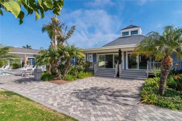 8379 Leeward, Huntington Beach, CA 92646