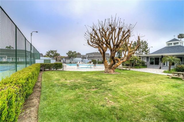 8379 Leeward, Huntington Beach, CA 92646