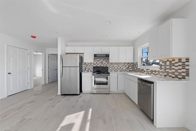 2210 AVENUE C Manatee, Bradenton Beach, FL 34217