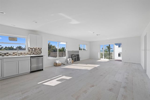 2210 AVENUE C Manatee, Bradenton Beach, FL 34217