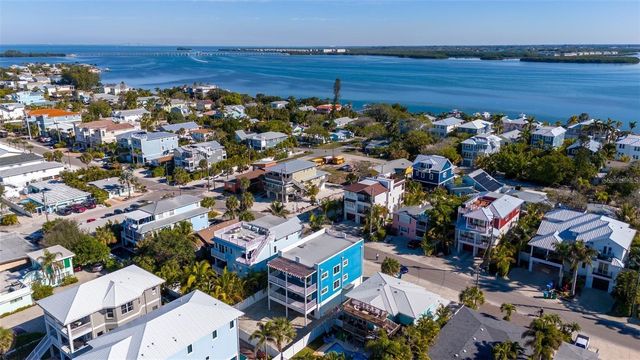 2210 AVENUE C Manatee, Bradenton Beach, FL 34217