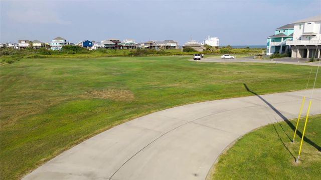 1217 Crystal Dunes Way, Crystal Beach, TX 77650