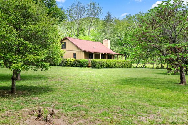 300 Bugle Boy Drive, Cullowhee, NC 28723