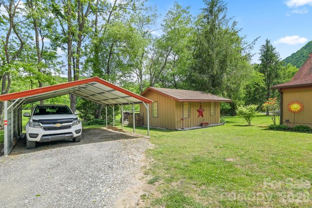 300 Bugle Boy Drive, Cullowhee, NC 28723