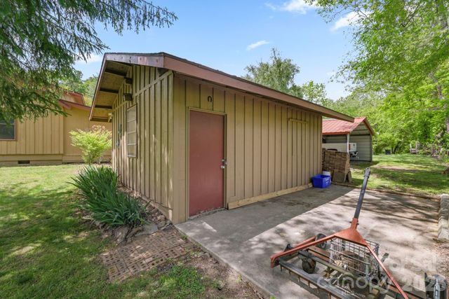 300 Bugle Boy Drive, Cullowhee, NC 28723