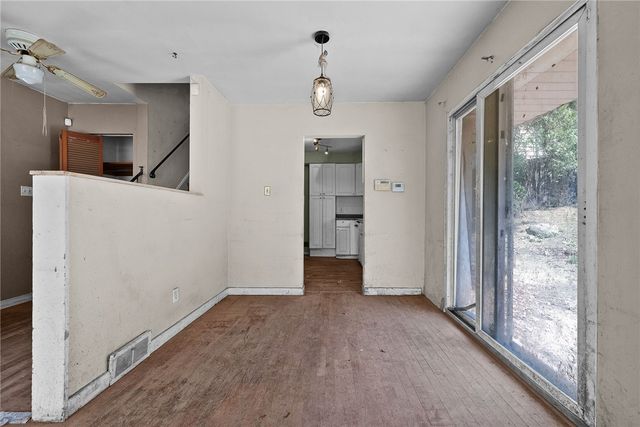 6510 Woodlawn Ave, Penn Hills, PA 15147