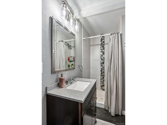 7124 S Grant St, Centennial, CO 80122
