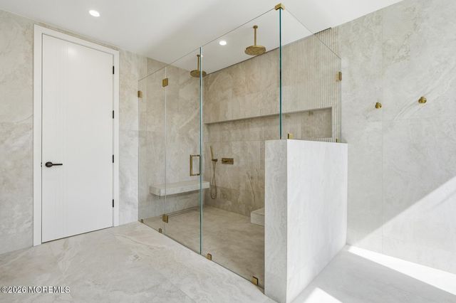 46 Whalepond Road, Oakhurst, NJ 07755