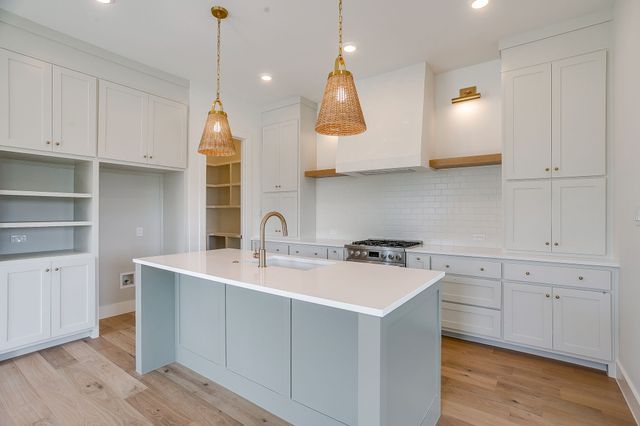 13841 Carnegie Drive, Fort Worth, TX 76008