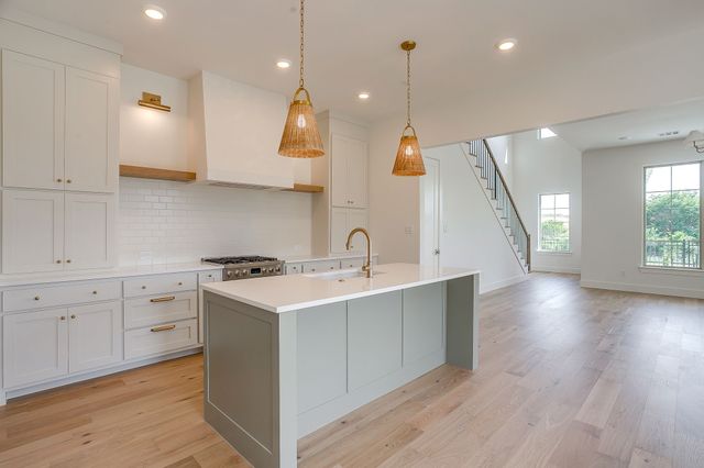13841 Carnegie Drive, Fort Worth, TX 76008