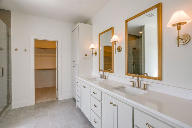 13841 Carnegie Drive, Fort Worth, TX 76008
