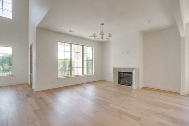 13841 Carnegie Drive, Fort Worth, TX 76008