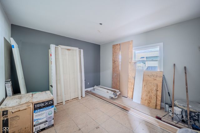 807 E 21st Street, Anderson, IN 46016