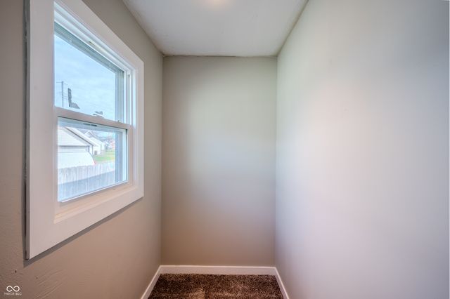 807 E 21st Street, Anderson, IN 46016