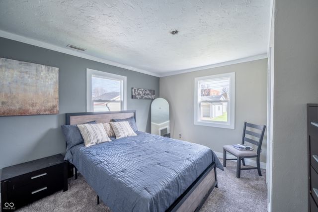 807 E 21st Street, Anderson, IN 46016