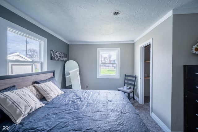 807 E 21st Street, Anderson, IN 46016