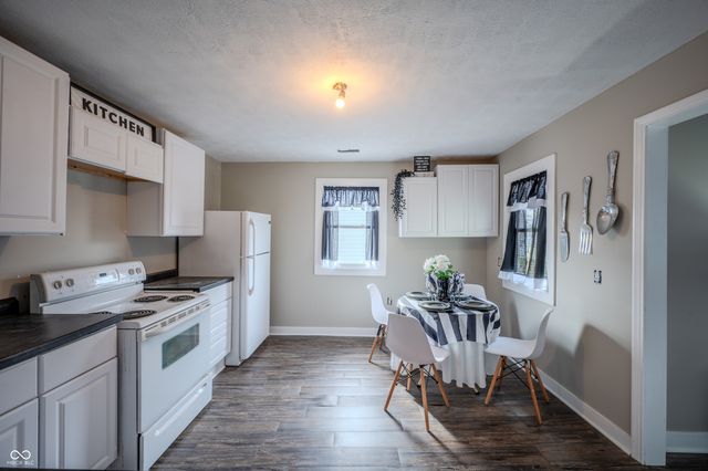 807 E 21st Street, Anderson, IN 46016