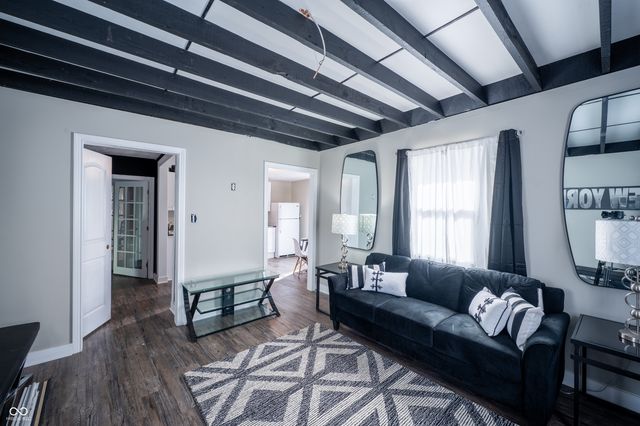 807 E 21st Street, Anderson, IN 46016