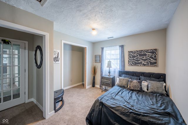 807 E 21st Street, Anderson, IN 46016