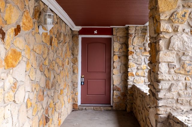 807 E 21st Street, Anderson, IN 46016