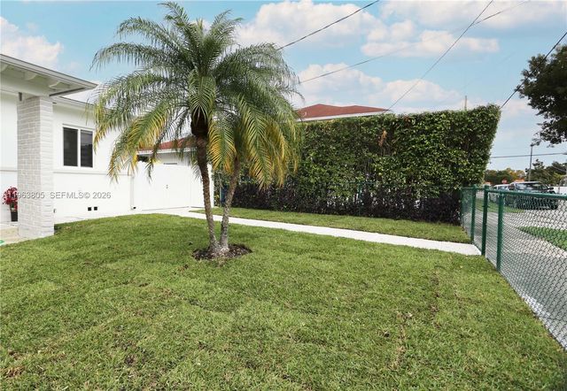 3305 SW 2nd St A, Miami, FL 33135