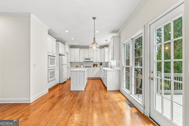 1128 W Promontory Drive, Marietta, GA 30062
