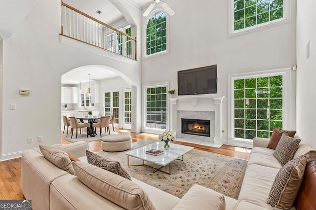 1128 W Promontory Drive, Marietta, GA 30062
