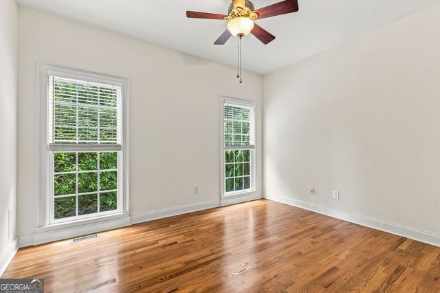 1128 W Promontory Drive, Marietta, GA 30062