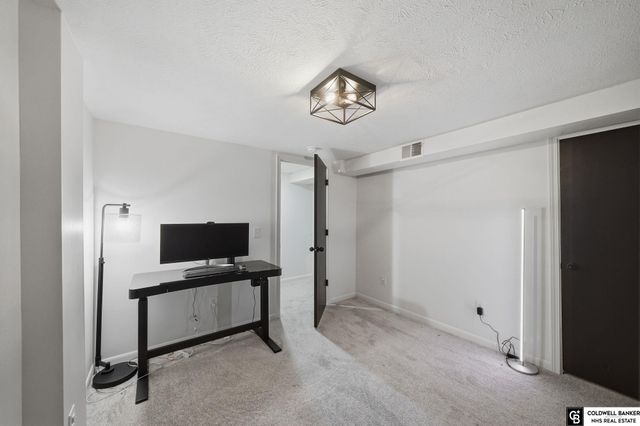 4410 Newton Circle, Lincoln, NE 68506