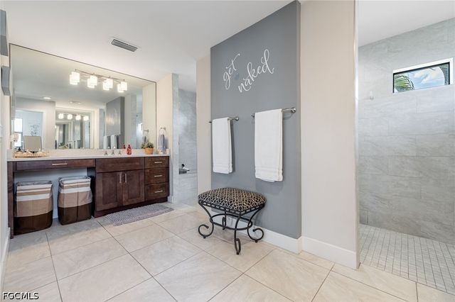 2737 SW 25th ST, Cape Coral, FL 33914