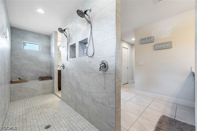 2737 SW 25th ST, Cape Coral, FL 33914