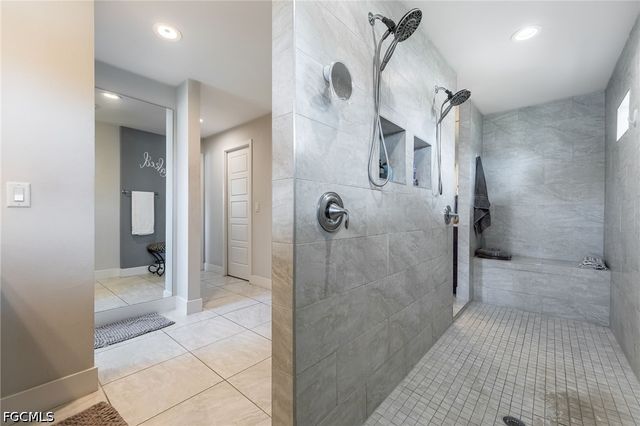 2737 SW 25th ST, Cape Coral, FL 33914