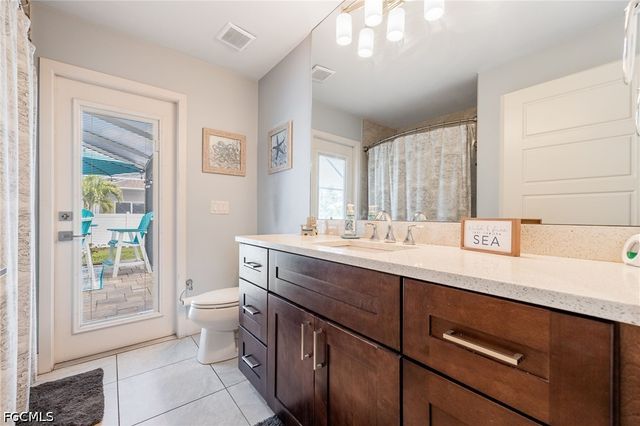 2737 SW 25th ST, Cape Coral, FL 33914