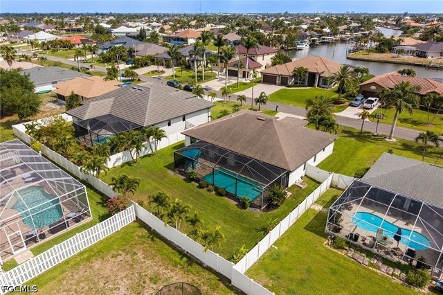 2737 SW 25th ST, Cape Coral, FL 33914