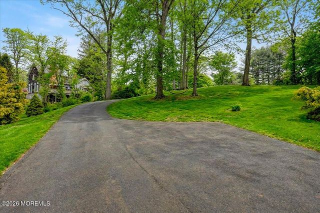 57 Reids Hill Road, Morganville, NJ 07751