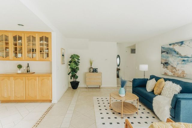 5506 Century Park Way, San Jose, CA 95111