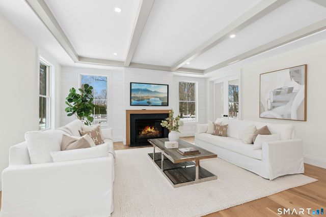 20 Marianne Road, Darien, CT 06820